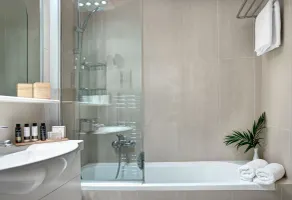 Blazer Suites Hotel - Chambre