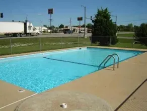 Country Inn - Licking - Pool