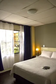 Cardedeu Suites - Room