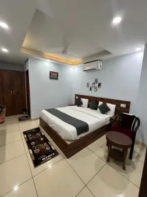 Hotel RK palace near airport  - Chambre