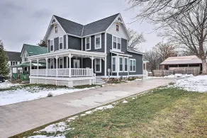 Walkable Sodus Point Retreat < 1 Mi to Lake - Innenbereich