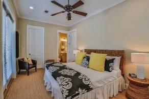 ENDLESS SUMMER DREAM 4 Bedroom Holiday Home by Five Star Properties - Room