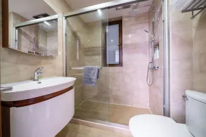 Tyms Gubei High-Floor 2BR near Metro Gubei Plaza - Badeværelse