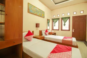 OYO 370 Hotel Sofia Pangandaran - Room