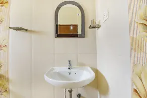 FabHotel Sri Krishna Residency - Nr Chennai International Airport - Bathroom