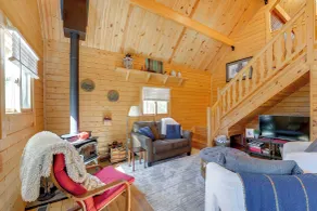 Log Cabin Near Dragon Trail at Hardy Dam! - Interni