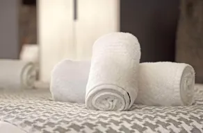 Manhattan On Coral Apartments - Habitación
