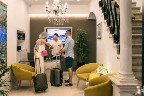Scalini Palace - Rezeption