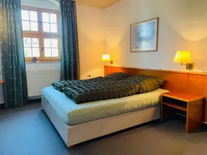 Waldhof zu Grillenburg im Tharandter Wald am See - Quarto