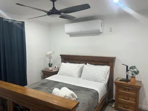 Charming 3-Bedroom House Rental in Sydney - Værelse