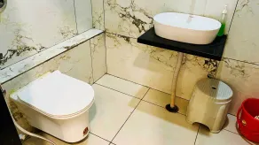 Hotel JK Palace - Bathroom