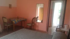 Room-michelangelo House, Mono - Quarto