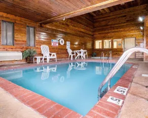 Quality Inn I-70 at Wanamaker - Piscine
