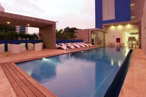 One Villahermosa 2000 - Piscine