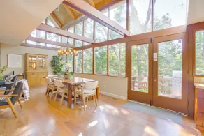 5-min Walk to Lake and Village! Lake Access, Cozy 3bd home - Interiør