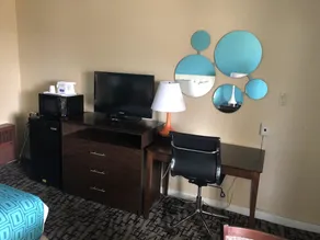 Howard Johnson by Wyndham Rocky Hill - Chambre