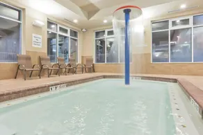 Holiday Inn Jackson NW - Airport Road by IHG - Piscina
