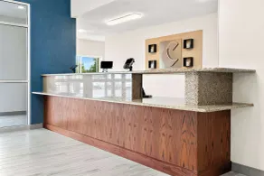 Comfort Suites Southfield-Detroit - Hall