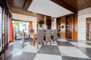 Suarti Resort Villas & Gallery - Restaurant