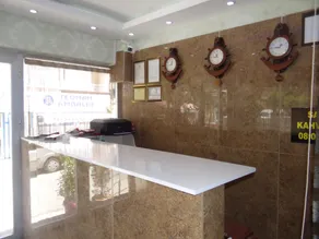 Meta Hotel - Reception