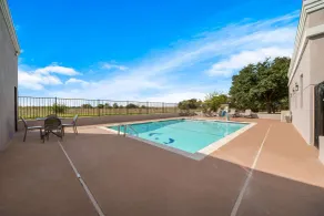 Comfort Suites Bastrop - Piscine