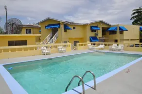 Tamarind Tree Resort - Pool