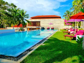 UTMT - Underneath The Mango Tree Spa & Beach Resort - Pool