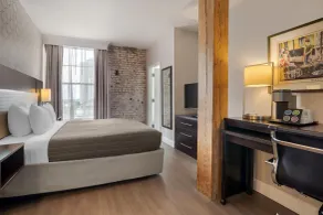 Best Western Plus St. Christopher Hotel - Chambre