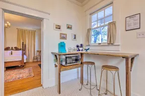 Renovated Historic Home w/ Yard: 2 Mi to Dtwn - Interiør