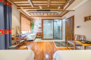 Zhangjiajie Waterfront Huajian Inn& Tianmen National Forest Park & Free pick up service - Room