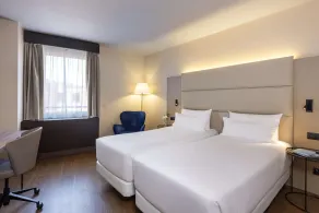 NH Geneva Airport Hotel - Room