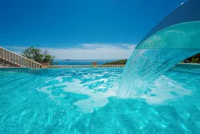 Private Seaside Villa Sleeps 10 with Infinity Pool - Pool