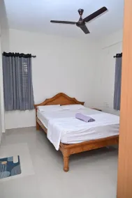 Northern Aura - Room