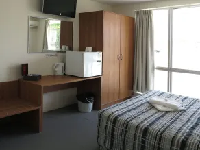 Upper Ross Hotel - Room