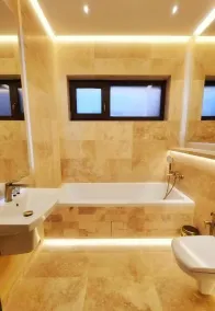 Monopoly Hotel - Bathroom