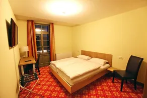 Bahnhof Busch - Quarto
