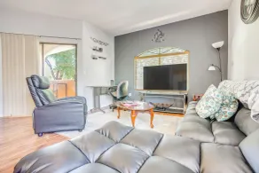 Condo Near Stadiums, Westgate Shops & Hospitals! - Interior