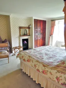 Fosse Farmhouse Holiday Cottages - Room