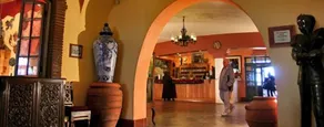 La Posada Hotel and Gardens - Hall