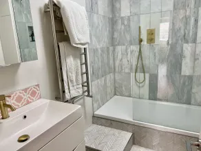 Apartamento-Superior-Baño privado-Balcón - Baño