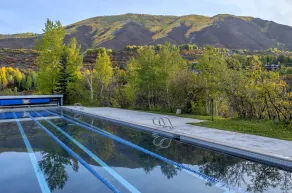 Aspen Meadows Resort - Pool