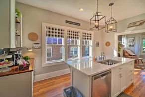 Modern, Sun-Lit Retreat w/ Fire Pit & Yard! - Interior