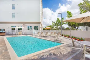 Wingate by Wyndham Miami Airport - Piscine