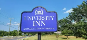 University Inn - Extérieur