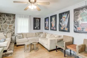 Greers Ferry Home w/ Fire Pit Near Shiloh Marina! - Innvendig