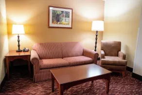 Coshocton Village Inn & Suites - Zimmer