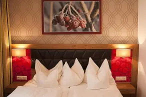 Shared room, shower or bath, toilet, standard - Camera