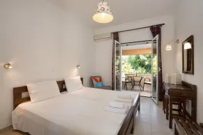 Kontokali Lake House - Room