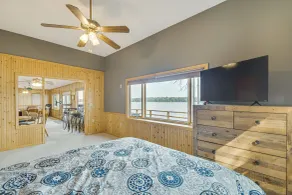 Scenic Views & Yard: Mississippi River Retreat! - Innvendig