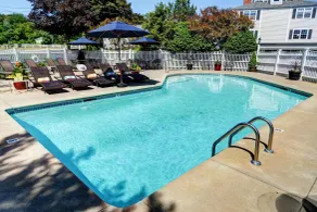 Port Inn and Suites Portsmouth, an Ascend Collection Hotel - Piscine
